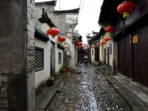 鲁媒:新援高准翼参加泰山队部分训练,克雷桑归队在即